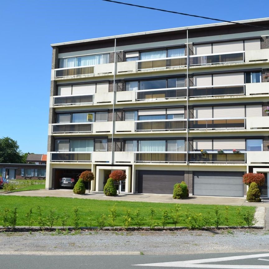 Volledig gerenoveerd appartement met mooi open zicht. - Photo 1