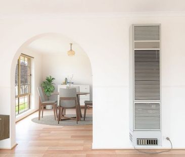 8 Douglas Avenue, Hillcrest - Photo 2