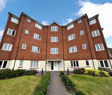 Hornchurch Square, Farnborough, Hampshire, GU14 - Photo 1