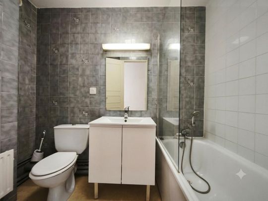 Location Appartement 1 pièce 25m² MONT DE MARSAN 40000 - Photo 1