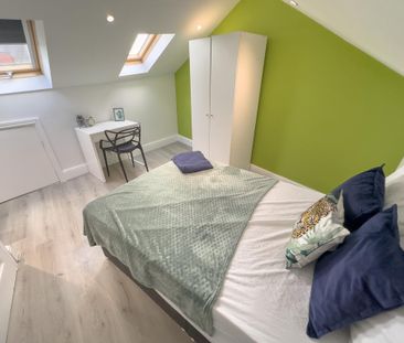 4 bedroom terraced house to rent - Photo 3