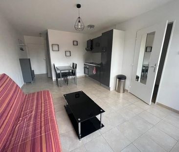 Location Appartement 1 pièce 27m² VAULX EN VELIN 69120 - Photo 1