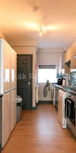 1 bedroom in a house share to rent - Photo 4