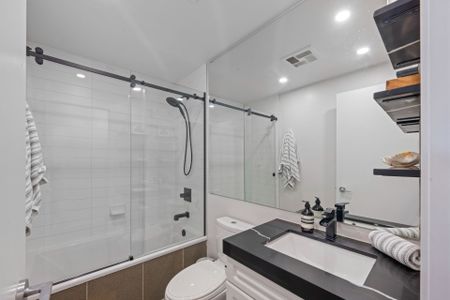 For Lease - 2 Gladstone Avenue Unit# 606, Toronto, Ontario - Photo 2