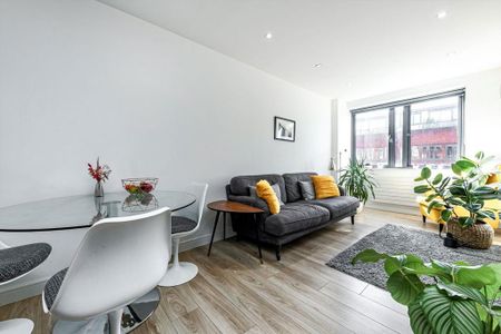 2 bedroom flat to rent - Photo 3