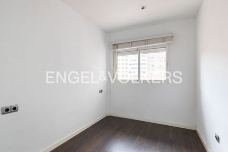 Apartamento de alquiler en Carrer de Marvà, Arrancapins - Photo 2