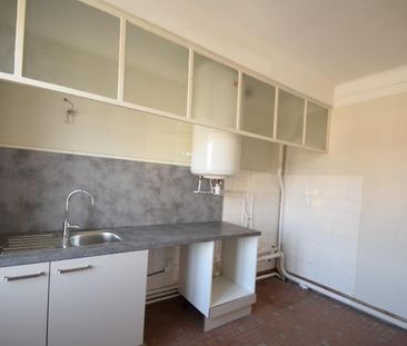 Location Appartement 3 pièces 67m² AUBENAS 07200 - Photo 1