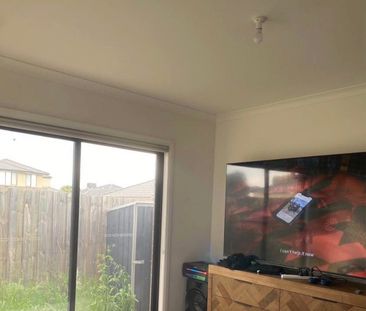 Melton South - Photo 2