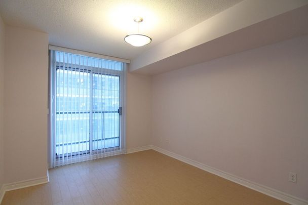 For Lease - 30 Grand Trunk Crescent Unit# 907, Toronto, Ontario - Photo 1