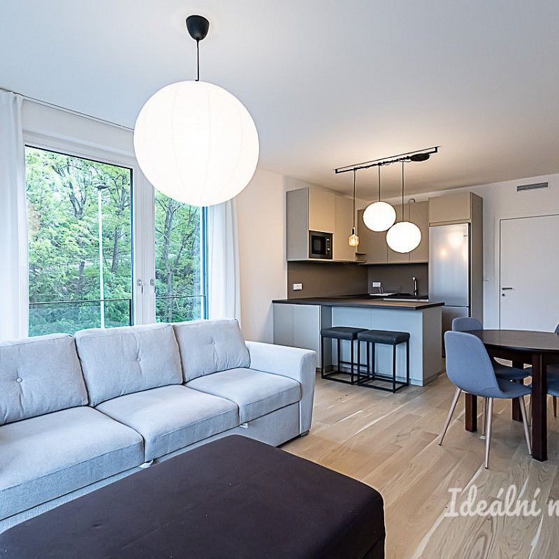 Pronájem bytu 2+kk 62 m² - Photo 1