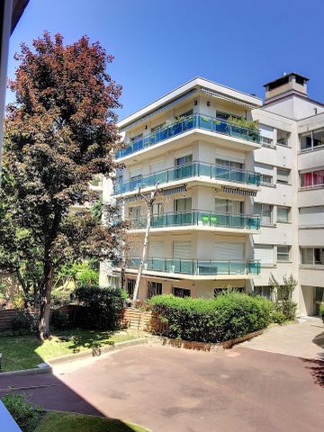 Location Appartement 2 pièces 74m² NEUILLY SUR SEINE 92200 - Photo 5