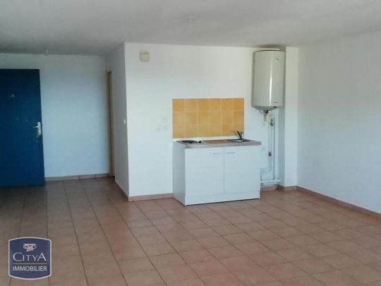 Location Appartement 1 pièce 47m² ST DENIS 97400 - Photo 1