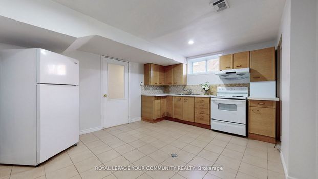 For Lease - 41 Shropshire Drive Unit# Bsmt, Toronto, Ontario - Photo 1