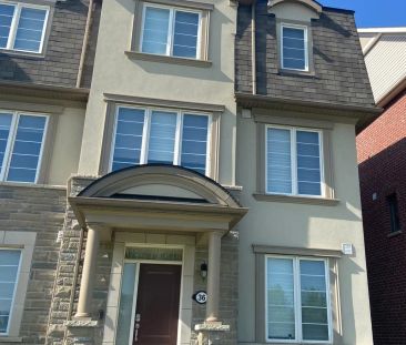 Condo Townhouse For Lease | N9235473 - Photo 6