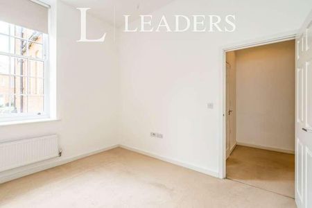 Longley Road, Chichester, PO19 - Photo 3