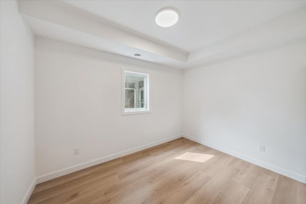 For Lease - 125 Kendal Ave Avenue Unit# 5, Toronto, Ontario - Photo 1