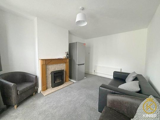 4 bedroom detached house to rent - Photo 1