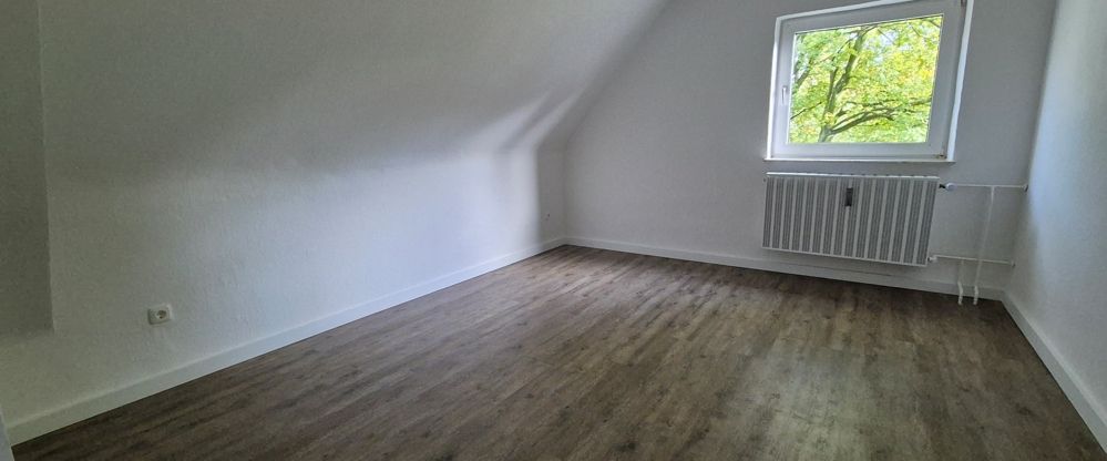 Ideal für Singles – Schicke Dachgeschosswohnung! - Photo 1