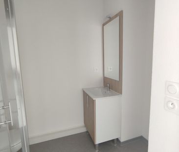 Location Appartement 1 pièce 18m² NIMES 30000 - Photo 4