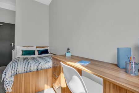 207 HYDE PARK ROAD Leeds - LS6 1AH - Photo 4