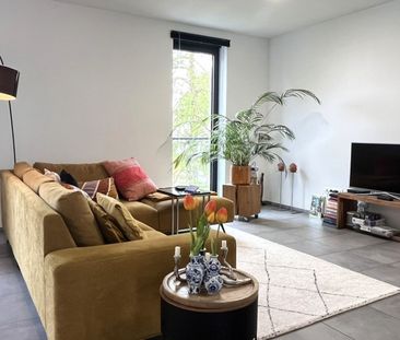 Recent appartement met 2 slaapkamers en terras. Gelegen in het cent... - Foto 3