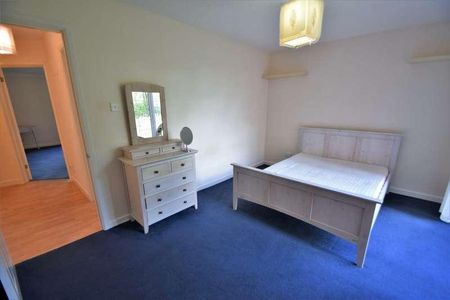 Highfield, SO17 - Photo 3