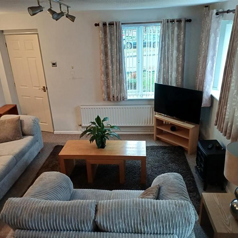 2 bedroom house to rent - Photo 1