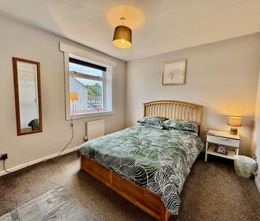 2 bedroom semi-detached house to rent - Photo 5