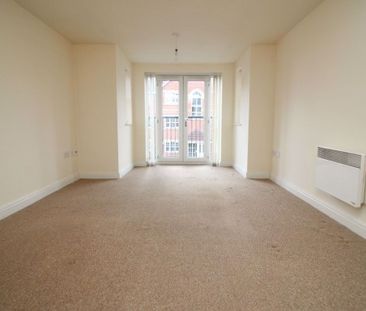 2 Bedroom Flat - Photo 2