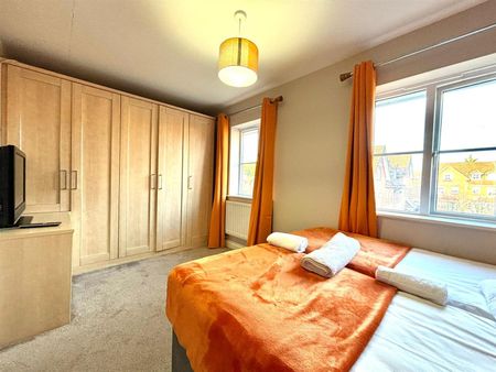 4 bedroom house - townhouse - Photo 3