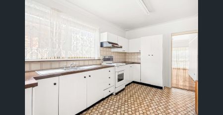 Neat and tidy family home in an ideal location - Photo 2