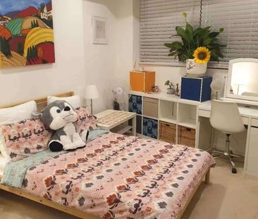 Wentworth Point - Photo 2