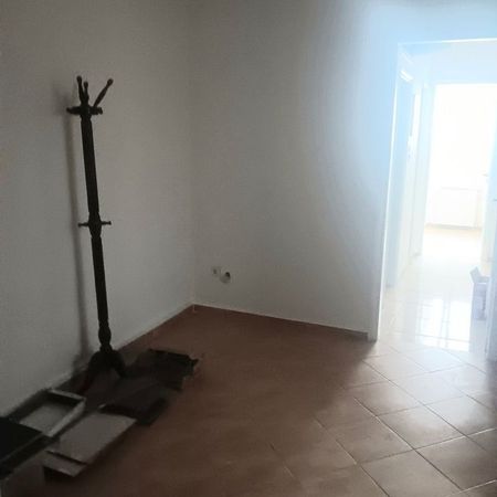 Διαμέρισμα για ενοικίαση Ευαγγελίστρια (Κέντρο - Λιμάνι) - Photo 3