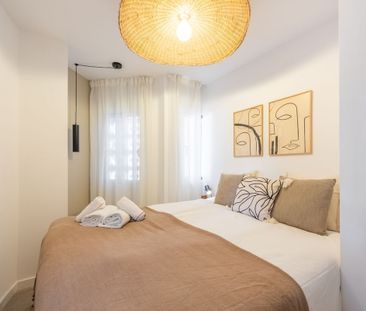 Apartment in Nueva Andalucía, Costa del Sol - Photo 3