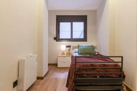 Carrer de Vilardell, Barcelona, Catalonia 08014 - Photo 2