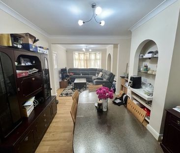 4 bed semi-detached house to rent in Ruislip Road East, Greater Lon... - Photo 1