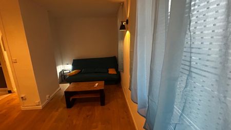 A LOUER // AVIGNON T1 meublé situé en rez-de-chaussée - Photo 2