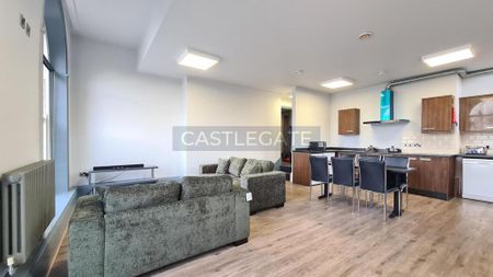 1 bedroom in a flat share to rent - Photo 3