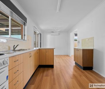 Fresh, Modern & Ready to Enjoy – Family Living at Its Best - Photo 4