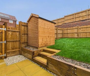 2 bedroom end of terrace house to rent - Photo 4