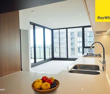 MODERN ONE BEDROOM APARTMENT - BUILDING A - Photo 2