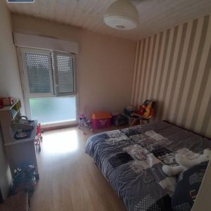 Location Appartement 3 pièces 69m² CHOLET 49300 - Photo 2