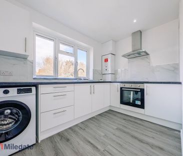 2 bedroom maisonette to rent - Photo 2