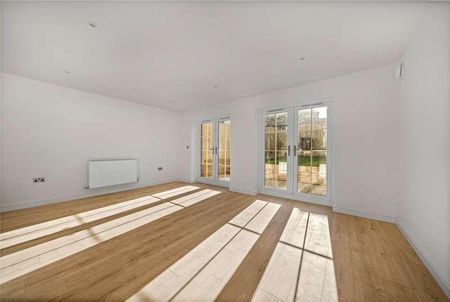 Brookwood, Woking, Surrey, GU24 - Photo 3