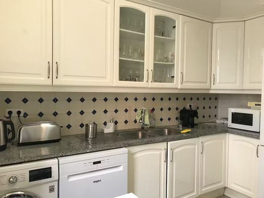 Avenida Doutor Magalhães Lima, Lisbon, Lisbon 1000-197 - Photo 1