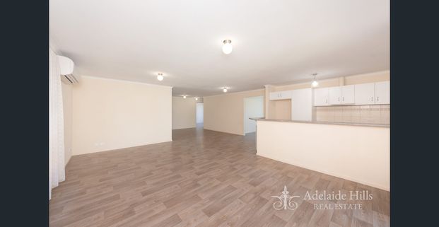 Great Location in Mountain Glen Estate | Available 22/12/25 - Photo 1