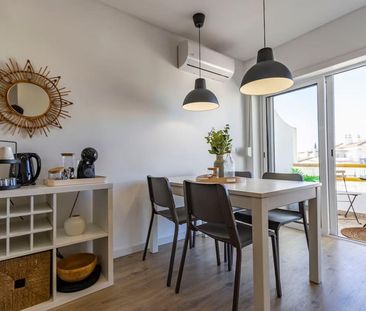 Rua Vitorino Nemésio - Photo 6