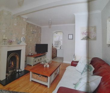 3 Bed Terraced House, Tollohill Drive, AB12 - Photo 3