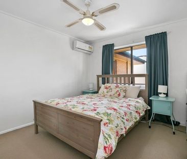 Charming 2-Bedroom Apartment in Moorooka - Photo 4
