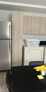 beau logement 3 1/2 dans demi sous-sol d'une résidence privée - Photo 4